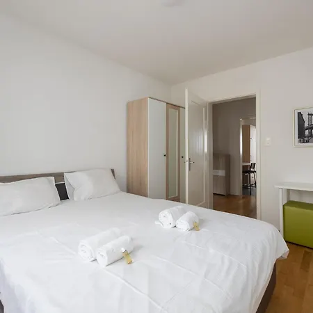 Downtown Dream 3,5br With Balcony And Style Ba22 *